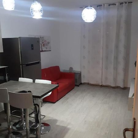 La Casa Di Tina Apartment Лече Екстериор снимка