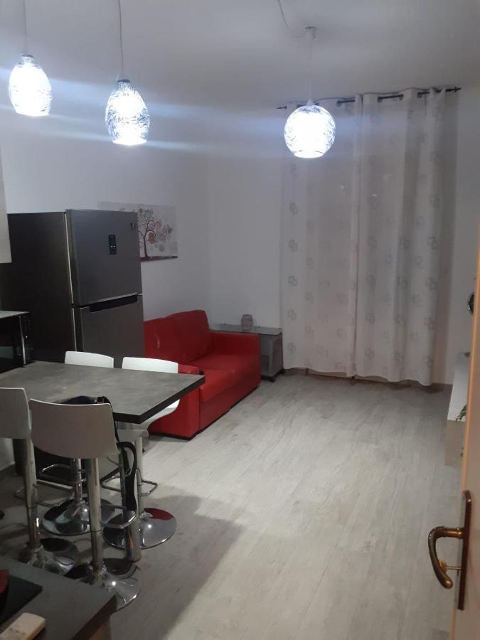 La Casa Di Tina Apartment Лече Екстериор снимка