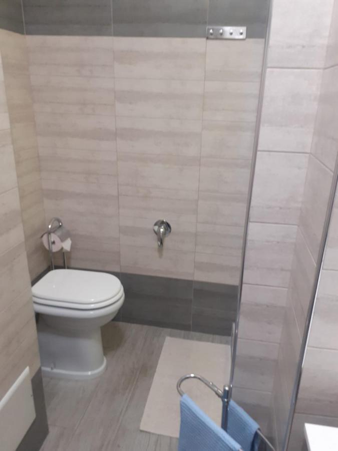La Casa Di Tina Apartment Лече Екстериор снимка